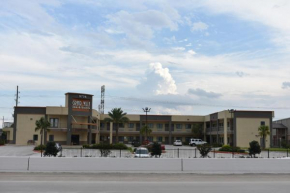 Grand Villa - Humble, Humble